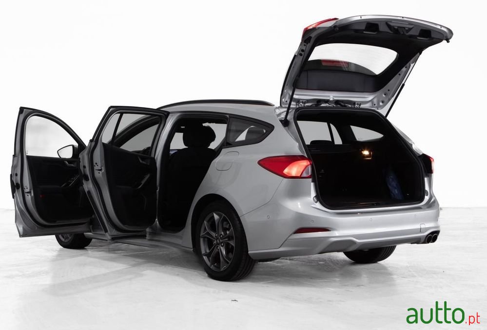 2021' Ford Focus Sw photo #5