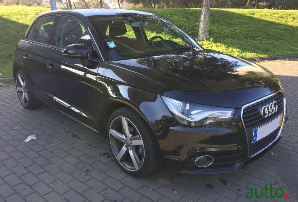 2013' Audi A1 Sportback photo #2