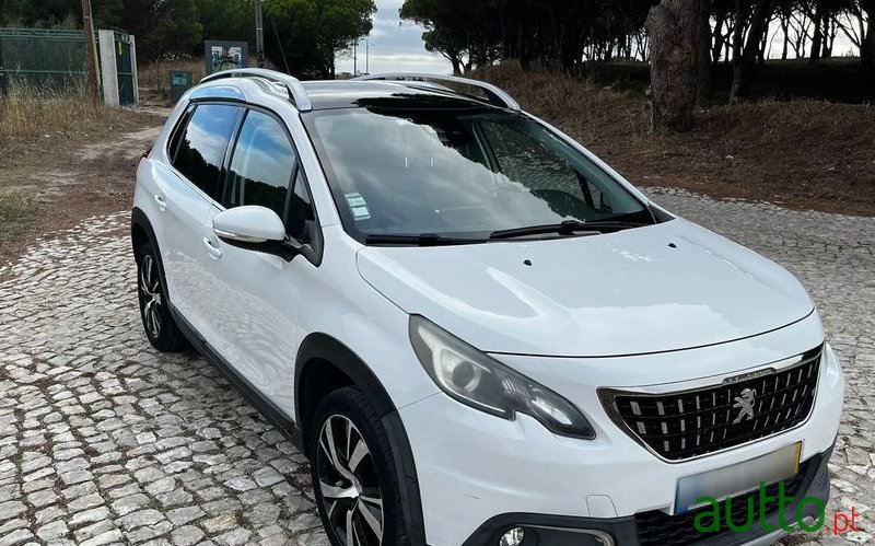 2016' Peugeot 2008 photo #3