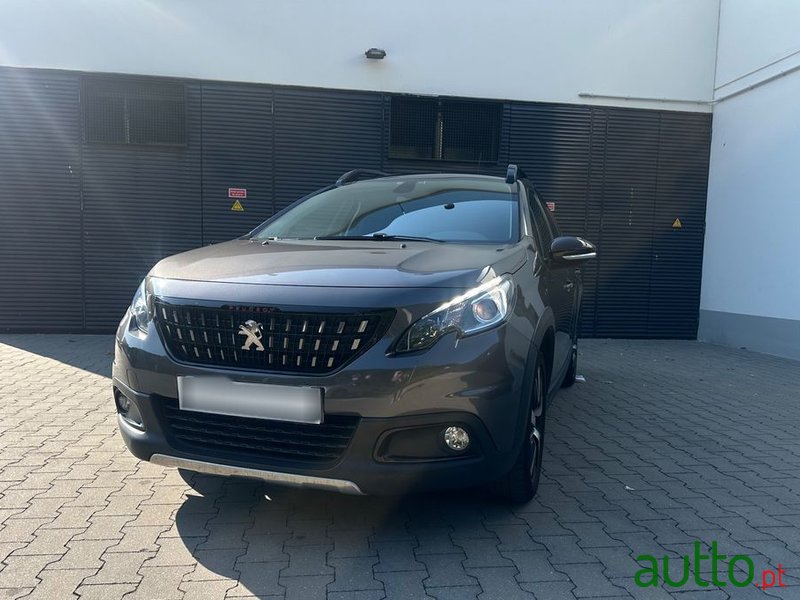 2017' Peugeot 2008 Puretech photo #2