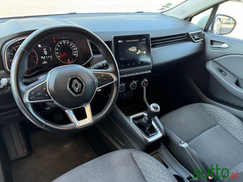 2020' Renault Clio photo #2