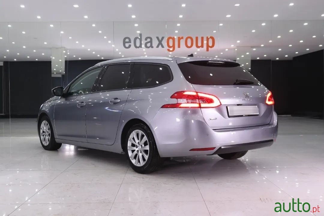 2018' Peugeot 308 Sw photo #4