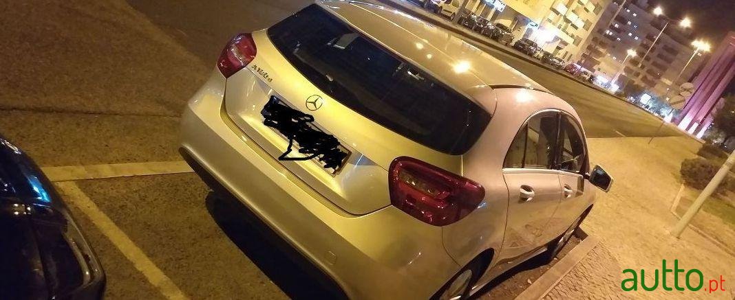 2016' Mercedes-Benz A-180 Cdi Style photo #2