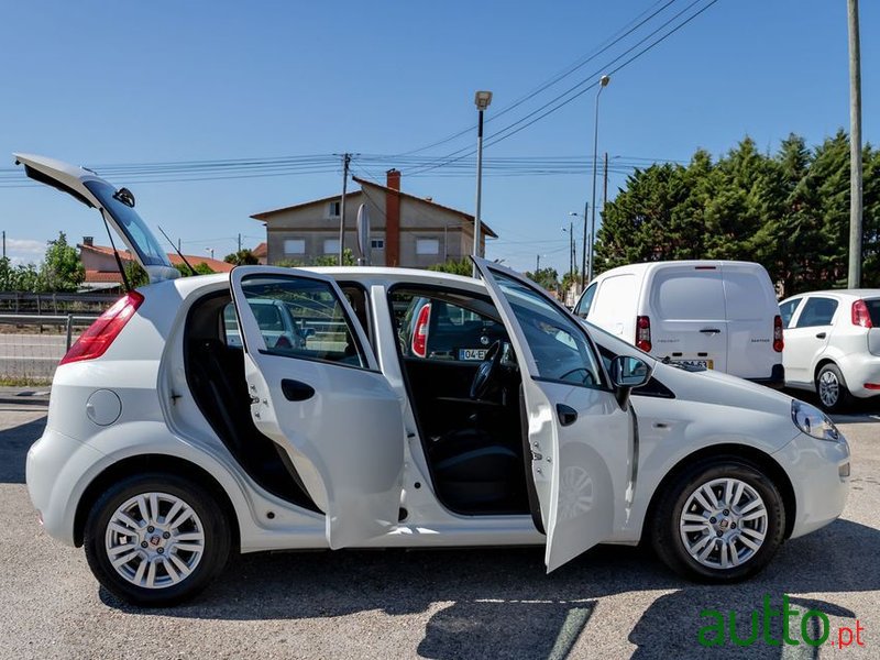 2018' Fiat Punto photo #4