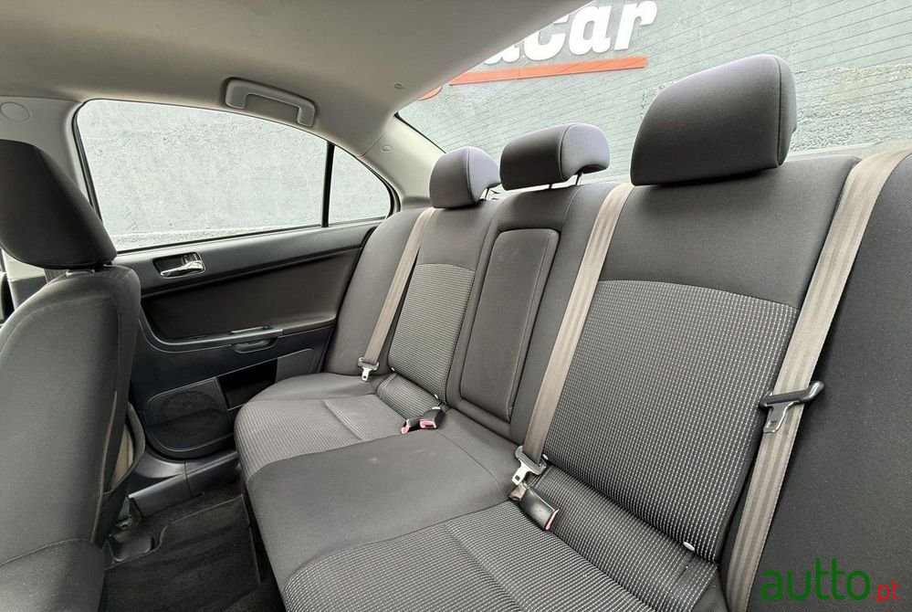 2011' Mitsubishi Lancer 1.6 Invite Cleartec photo #3