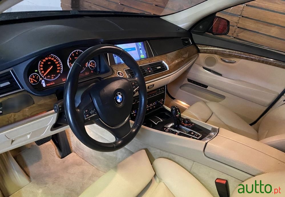 2009' BMW 535 Gran Turismo I Xdrive photo #2