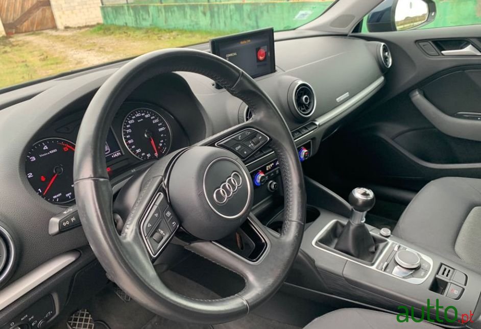 2016' Audi A3 Sportback photo #3