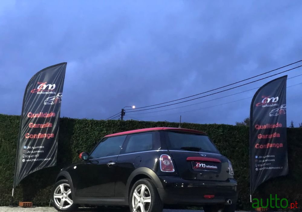 2010' MINI Cooper D photo #1