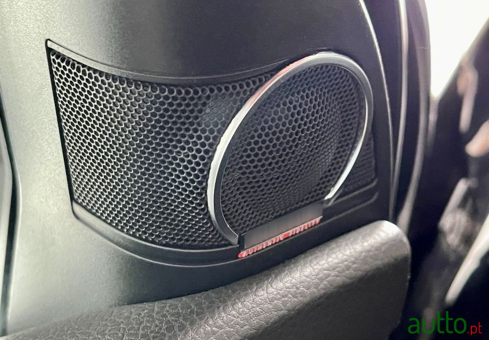 2009' Volkswagen Golf 2.0 Gti photo #4