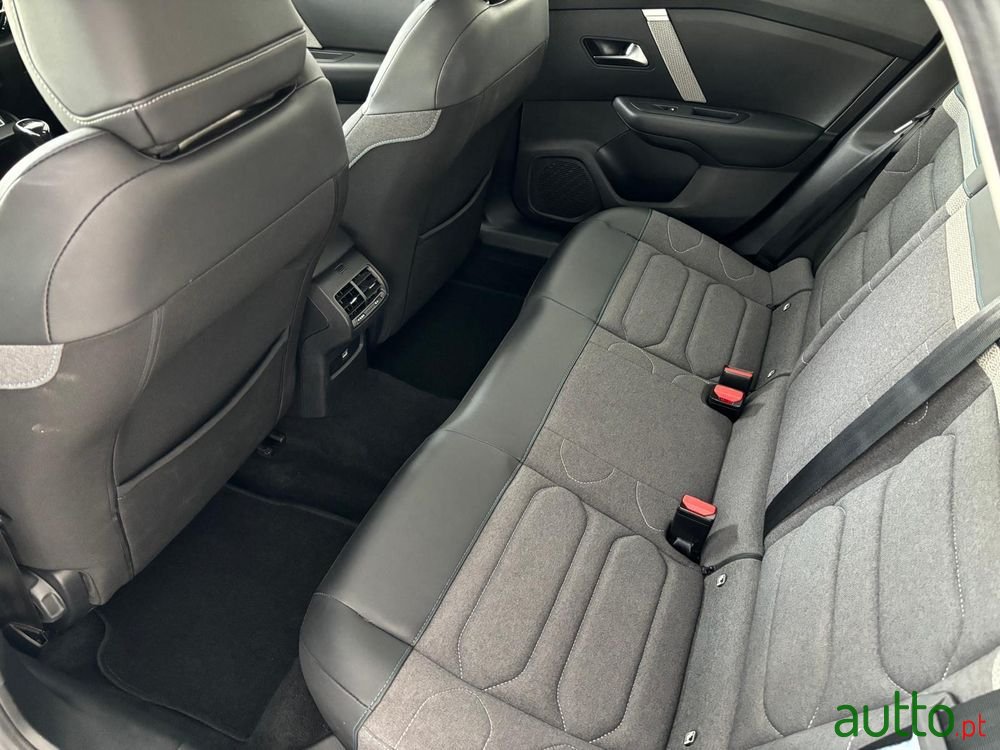 2023' Citroen C4 photo #4