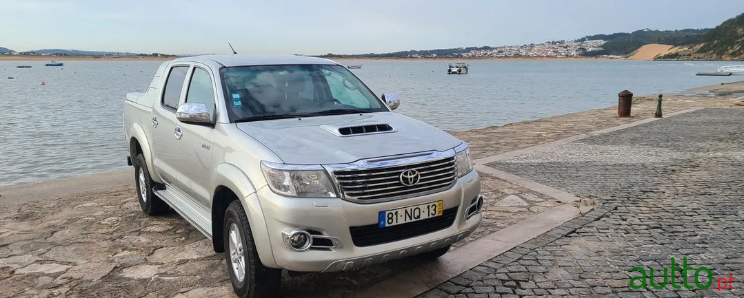 2013' Toyota Hilux photo #1