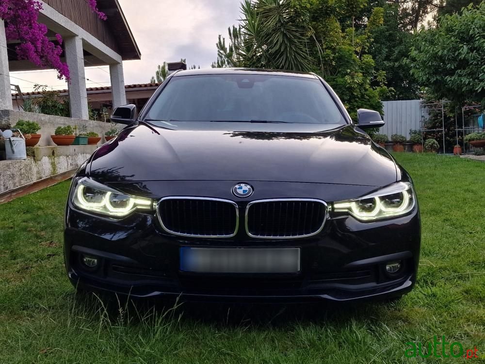 2016' BMW 320 photo #2