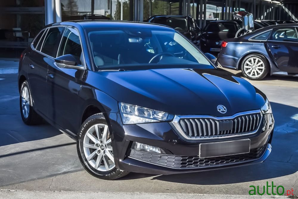 2022' Skoda Scala 1.0 Tsi Ambition photo #2