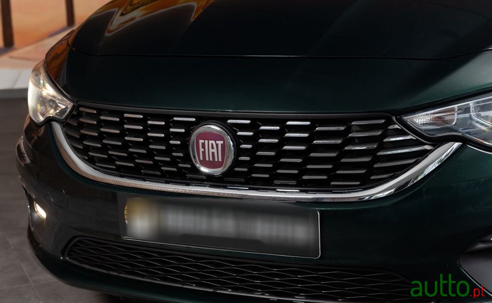 2021' Fiat Tipo Station Wagon photo #6