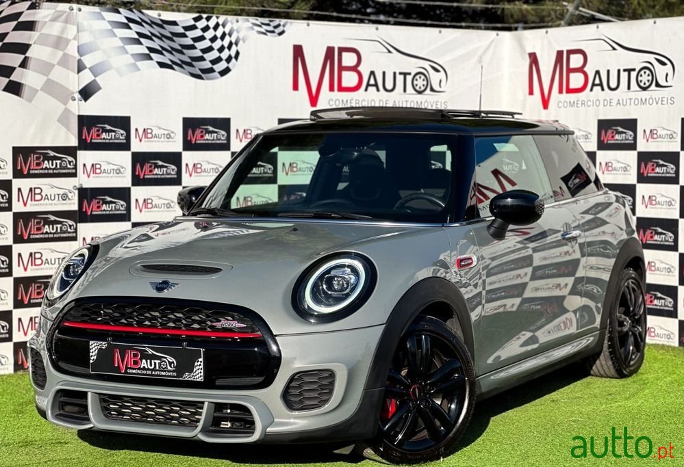 2019' MINI 3 Portas photo #2