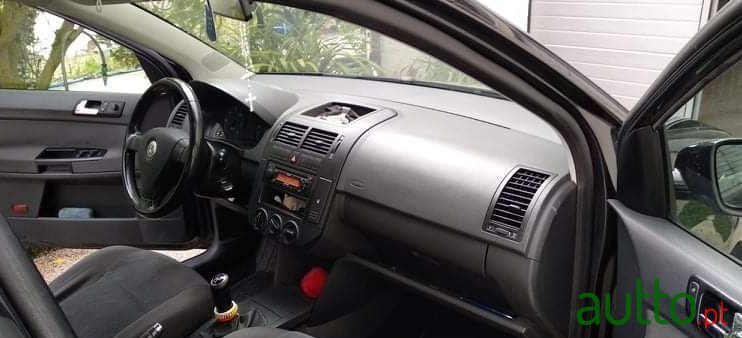 2007' Volkswagen Polo photo #1