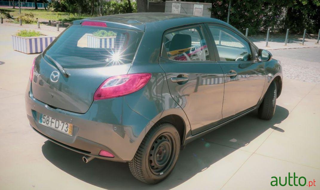 2008' Mazda 2 photo #4