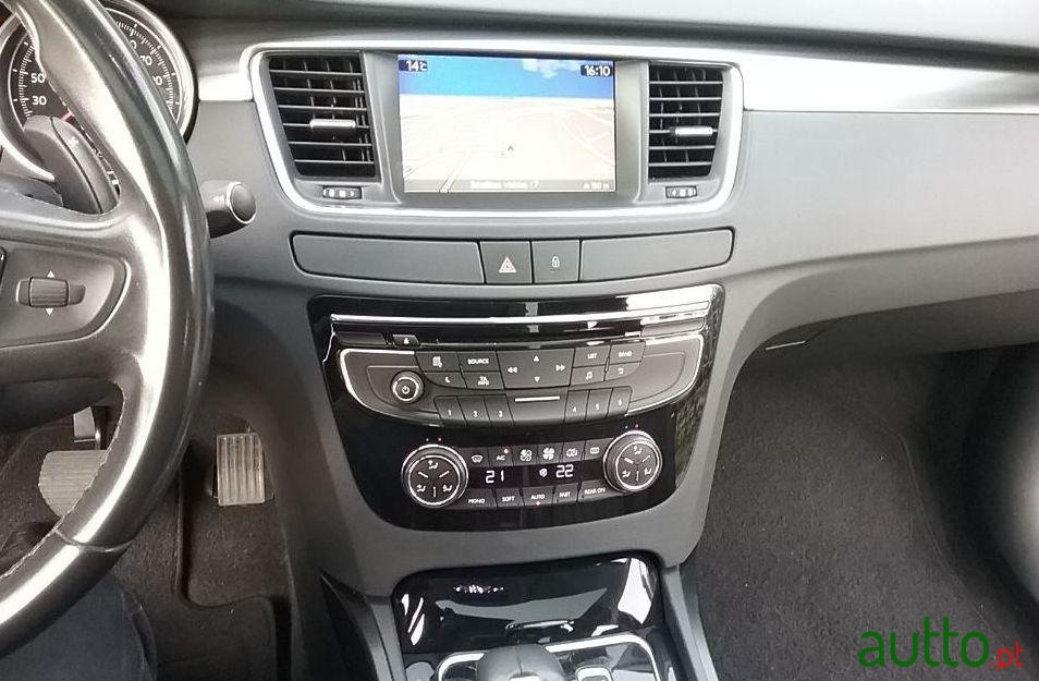 2012' Peugeot 508 photo #3