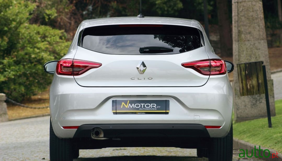 2021' Renault Clio photo #5