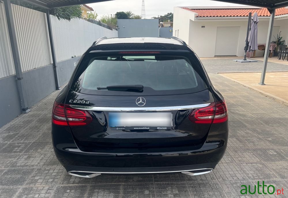 2020' Mercedes-Benz Classe C photo #4