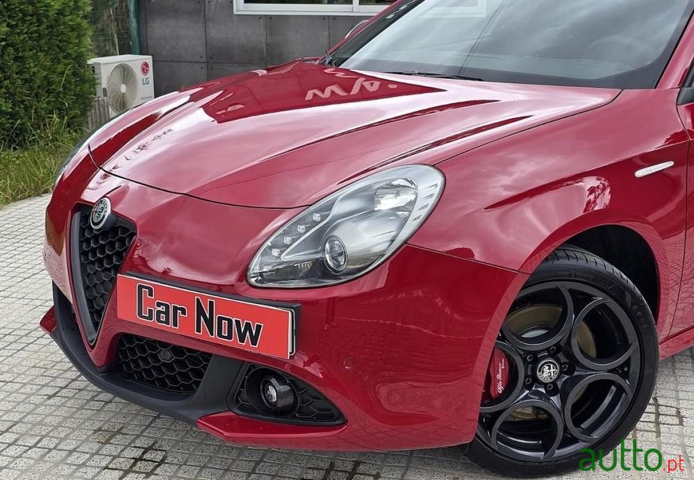 2020' Alfa Romeo Giulietta photo #3