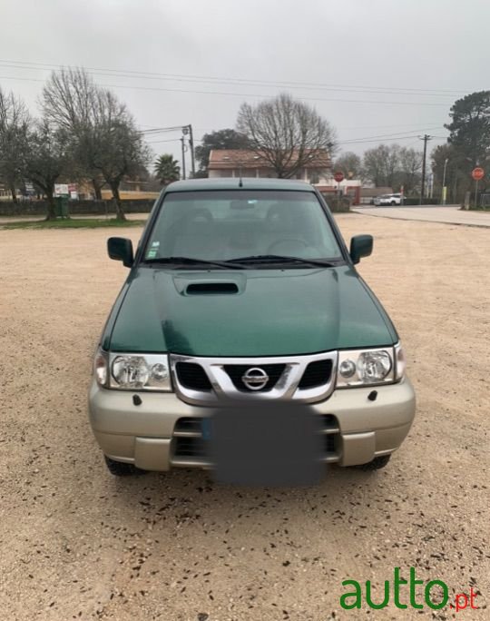 2005' Nissan Terrano photo #2