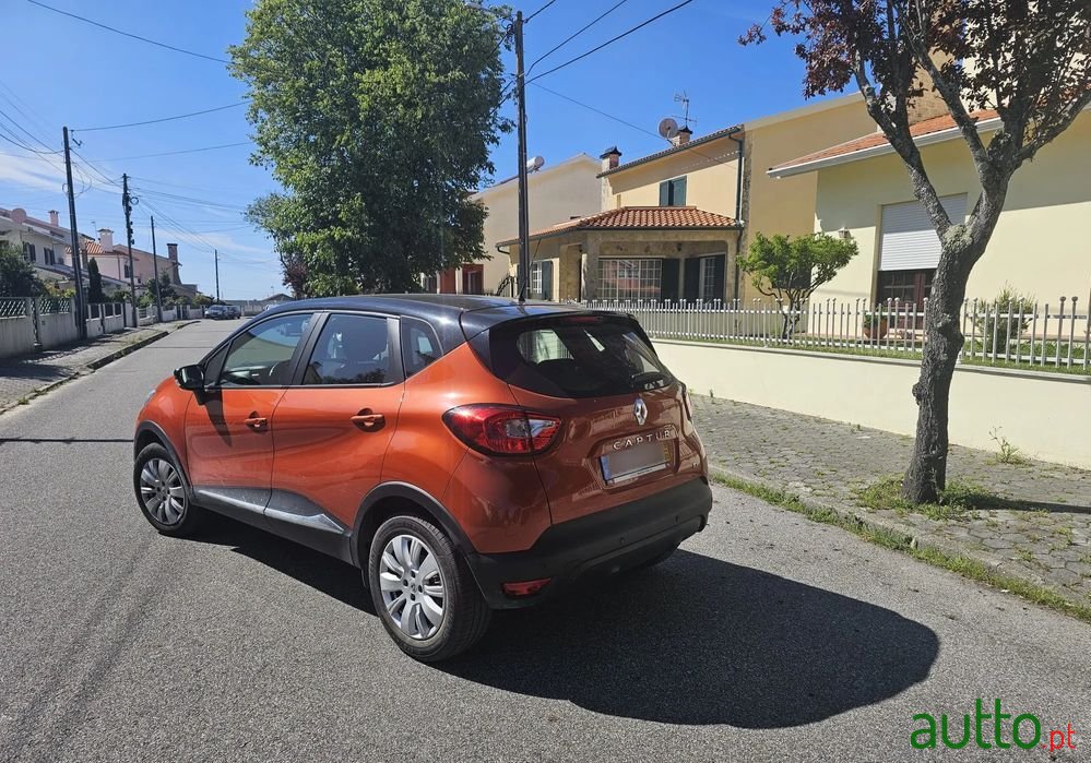 2016' Renault Captur 0.9 Tce photo #3