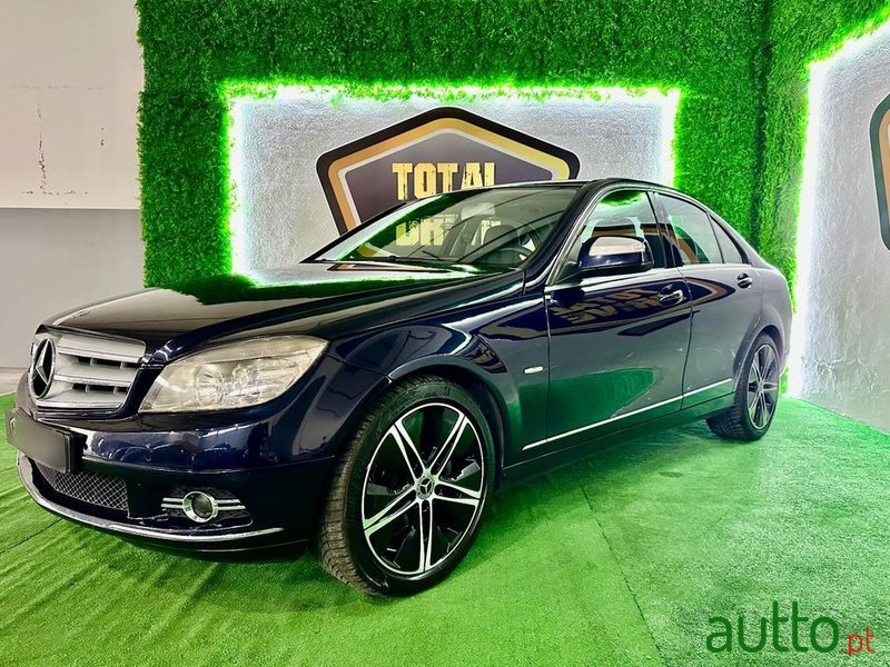 2007' Mercedes-Benz Classe C photo #3