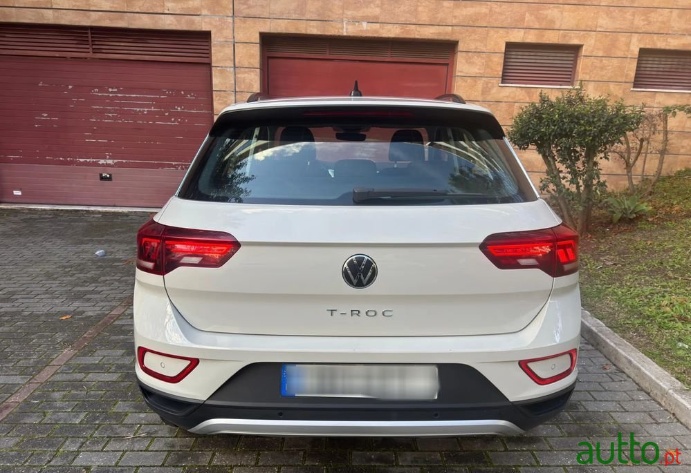 2023' Volkswagen T-Roc photo #6