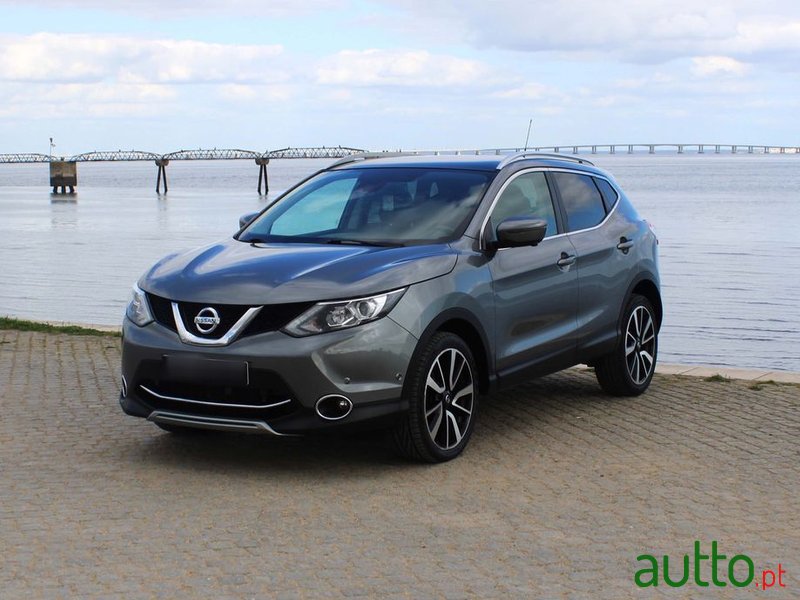 2015' Nissan Qashqai photo #1