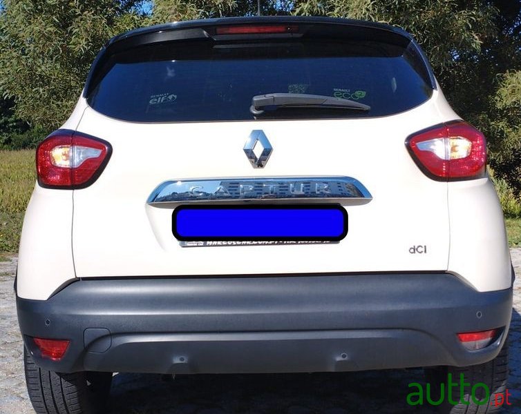 2015' Renault Captur photo #2