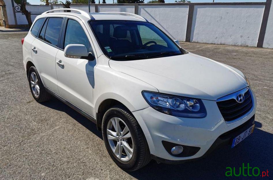 2010' Hyundai Santa Fe photo #5