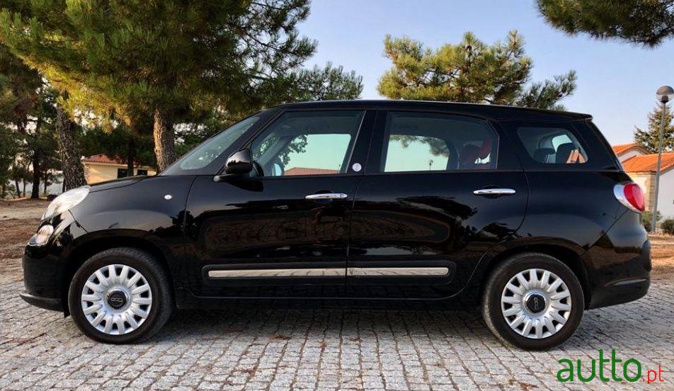 2014' Fiat 500L photo #4