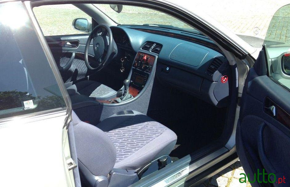 1999' Mercedes-Benz Clk-200 W208 photo #3