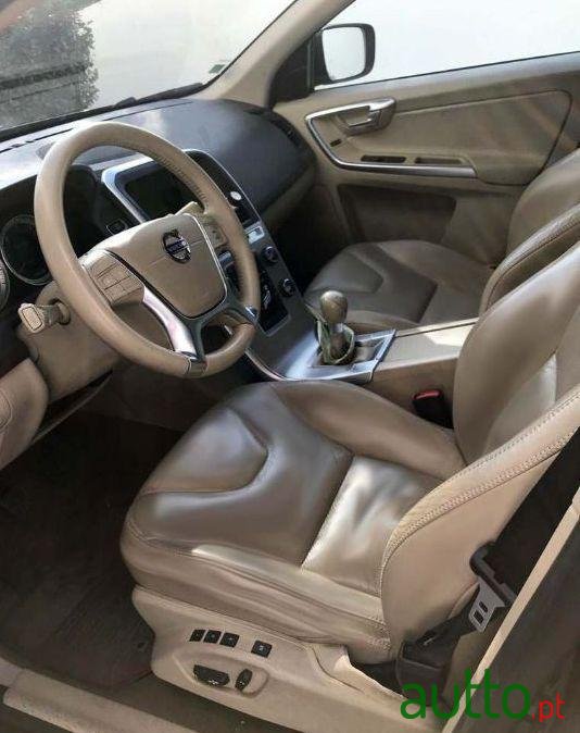 2011' Volvo Xc-60 2.0T Summum Powershift photo #1