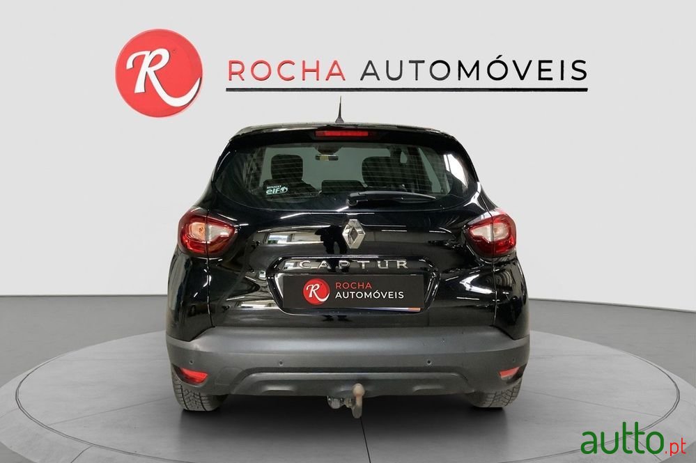 2019' Renault Captur photo #4