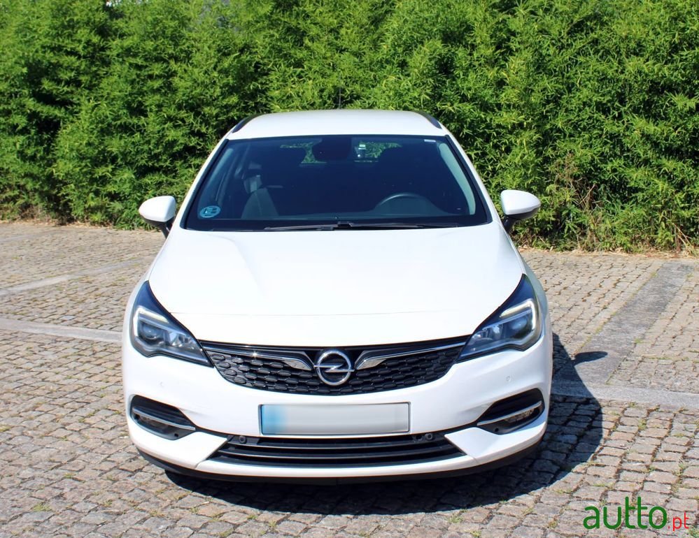 2020' Opel Astra Sports Tourer photo #3