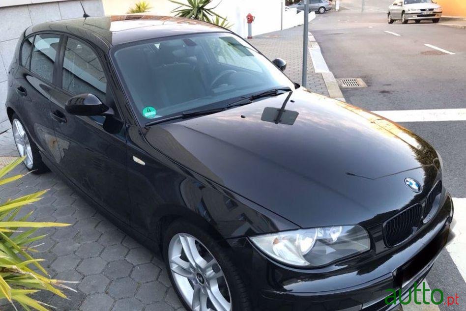 2008' BMW 118 D photo #2