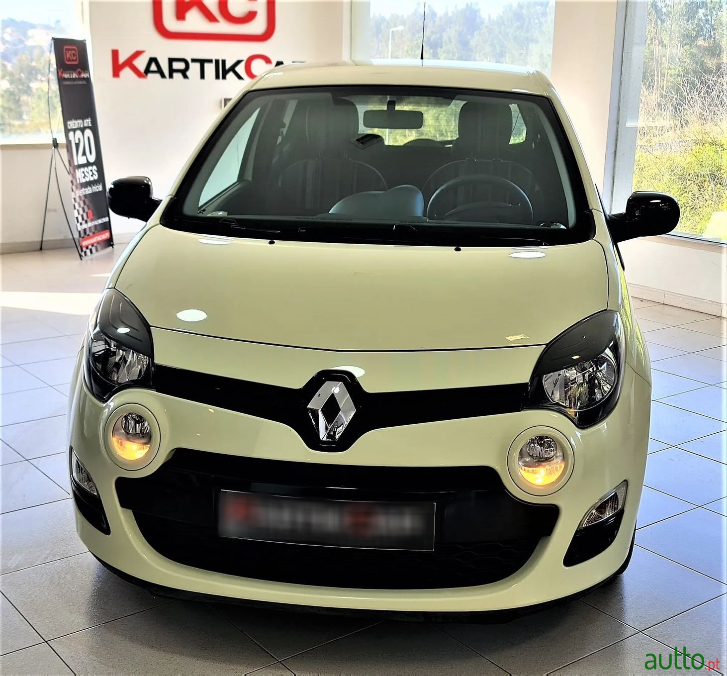 2012' Renault Twingo photo #4