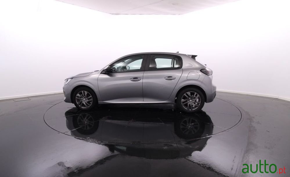 2022' Peugeot 208 photo #3