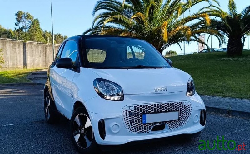 2023' Smart Fortwo Eq Passion photo #2