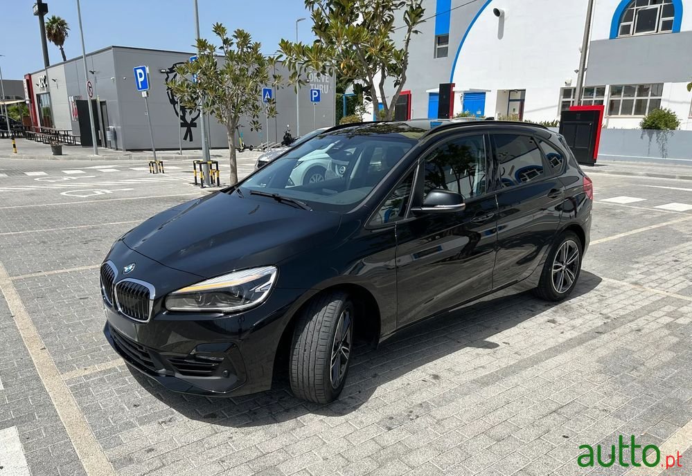 2021' BMW 216 Active Tourer photo #1