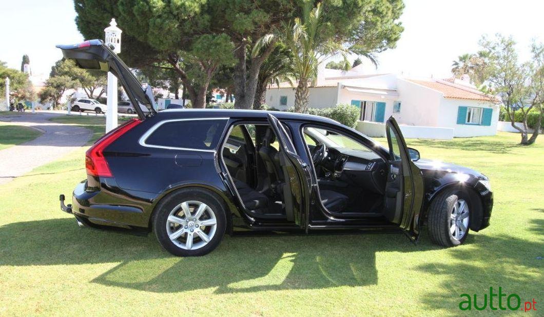 2018' Volvo V90 photo #4