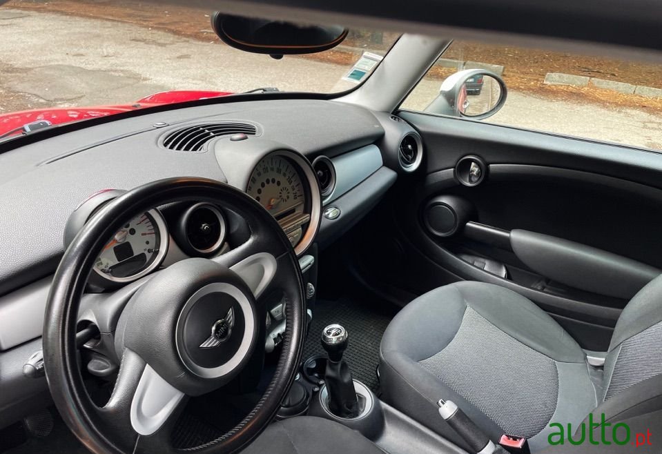 2007' MINI Cooper photo #3