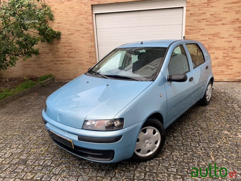 2002' Fiat Punto photo #2