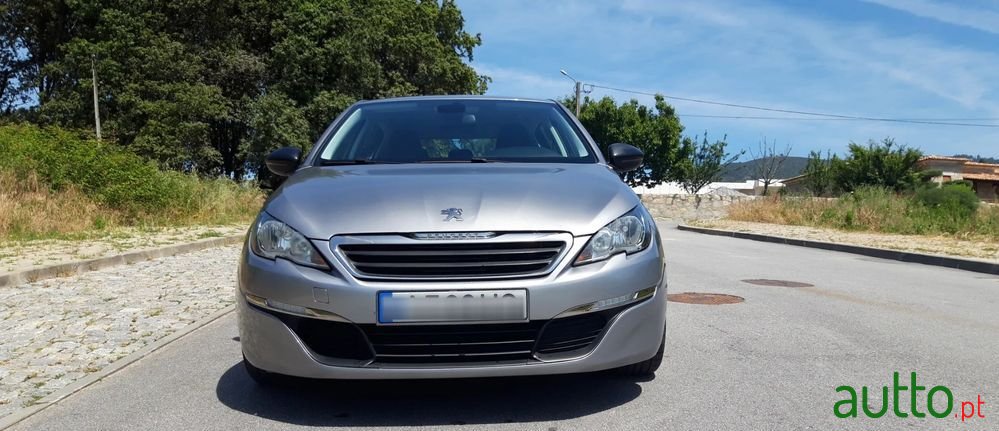 2014' Peugeot 308 photo #3