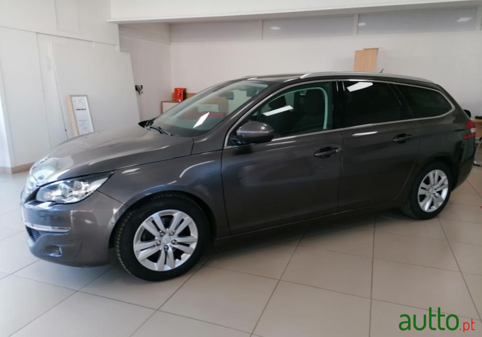 2014' Peugeot 308 Sw photo #4