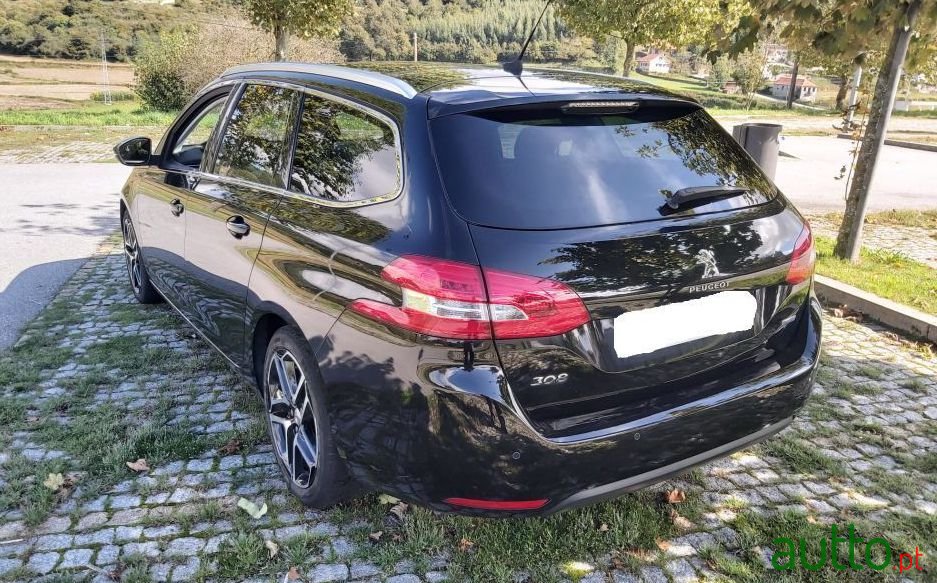 2015' Peugeot 308 Sw photo #5