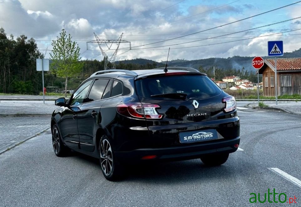 2014' Renault Megane Sport Tourer photo #6