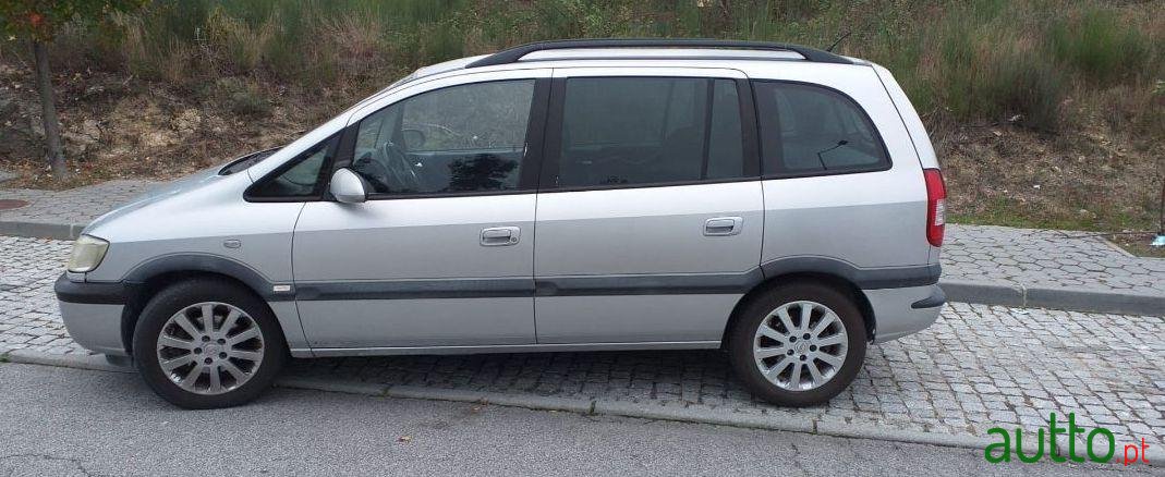 2004' Opel Zafira Elegance photo #4